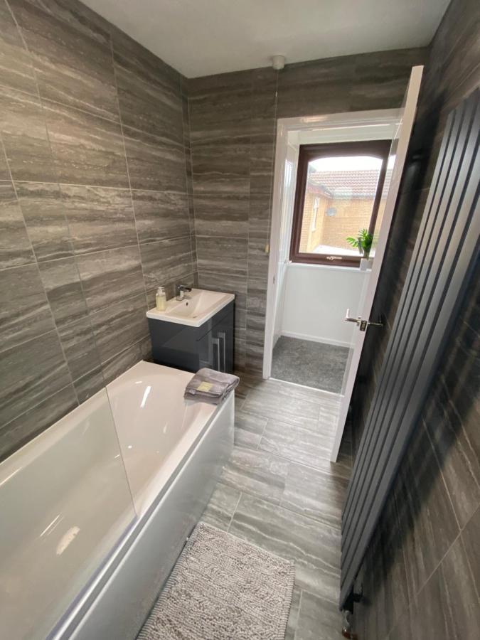 Newly Refurbished Beautiful Location 1 Bedroom Residential House Cramlington Dış mekan fotoğraf