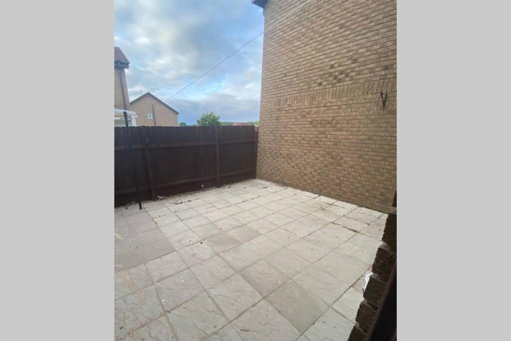Newly Refurbished Beautiful Location 1 Bedroom Residential House Cramlington Dış mekan fotoğraf